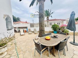 Chalet en venta en Miami Platja - Miami Playa en Mont-Roig del Camp