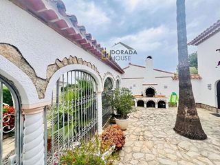 Chalet en venta en Miami Platja - Miami Playa en Mont-Roig del Camp