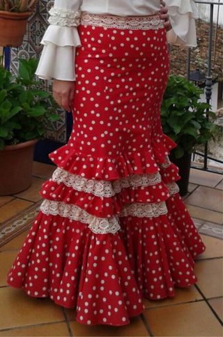 Falda flamenca volantes lunares. Talla 42-44