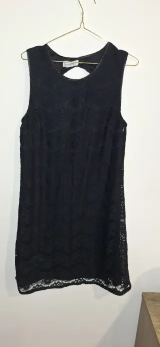 Vestido negro encaje