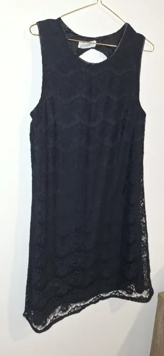 Vestido negro encaje
