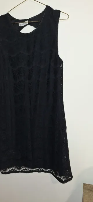 Vestido negro encaje