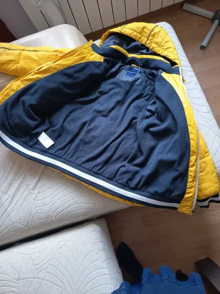 Cazadora niño con capucha talla 12 años