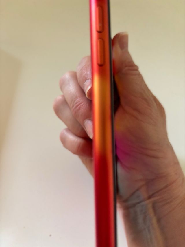 iPhone 11 (PRODUCT)RED