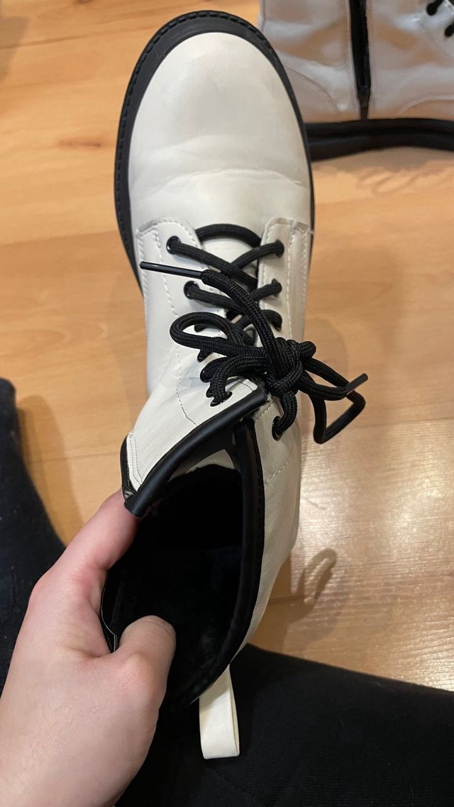 Botas militares blancas con cremallera