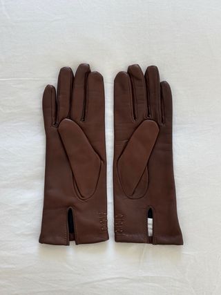 Guantes de piel marrones