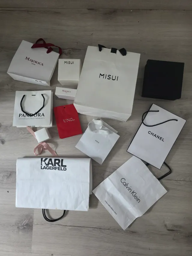 Bolsas de papel de marcas de lujo