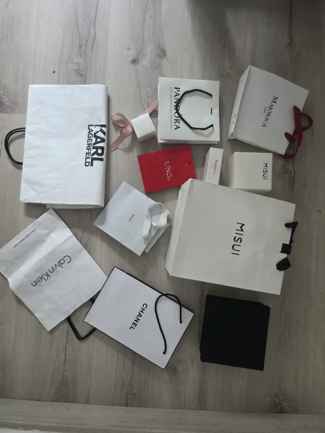 Bolsas de papel de marcas de lujo