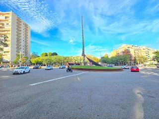 Local comercial en venta en Porta en Barcelona