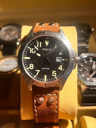 Reloj Vagary Negro Correa Marrón