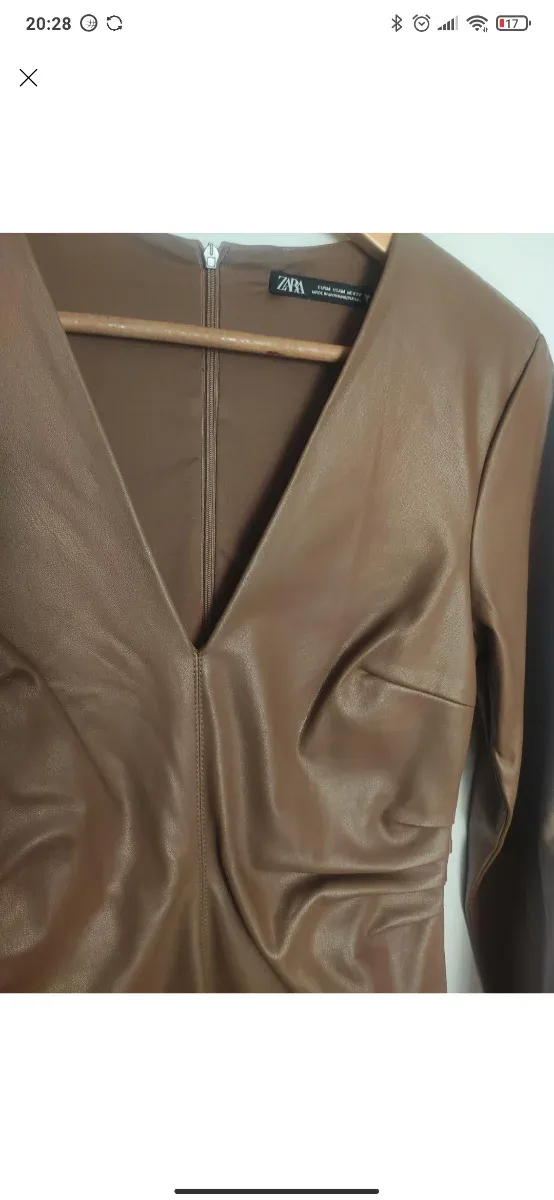 Vestido polipiel marrón Zara