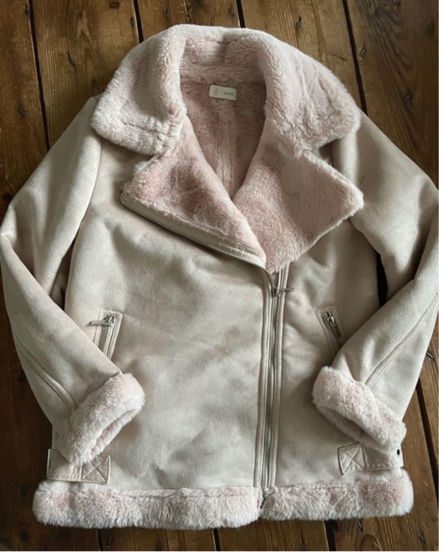 Jaqueta Mango efeito pele dupla face 13-14 anos