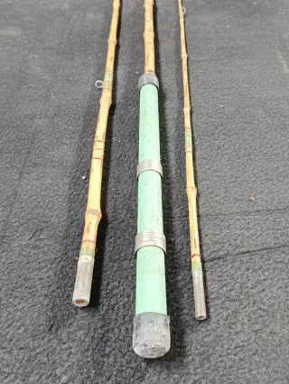 Caña de pescar de bambú