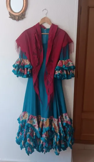 Vestido Flamenca con Mantoncillo talla 40