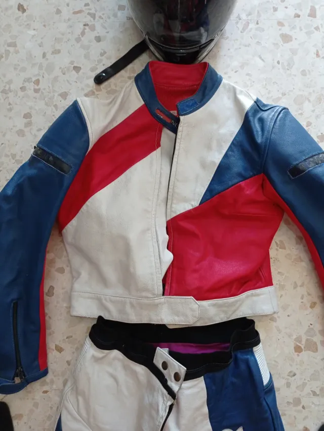 Casco y Traje Moto SHOEI CORNER