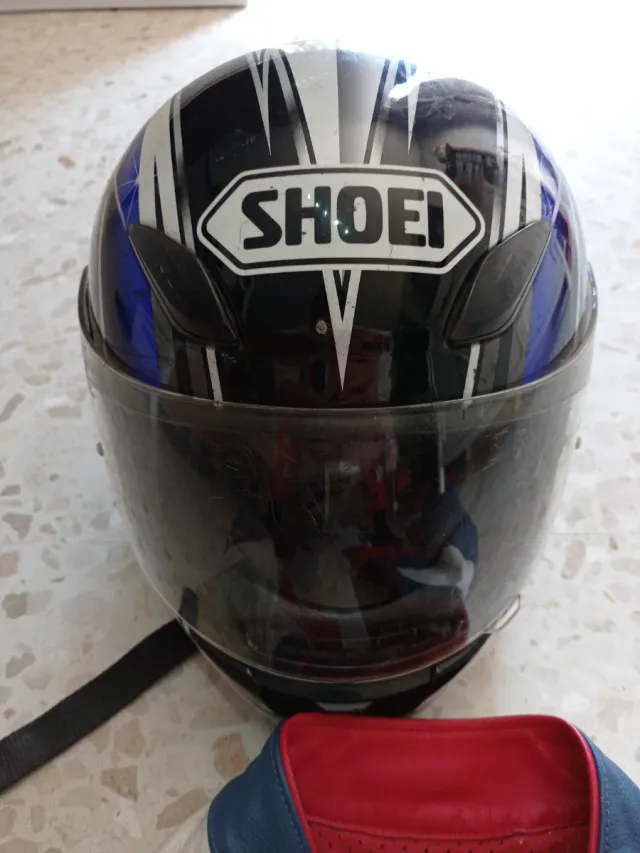 Casco y Traje Moto SHOEI CORNER