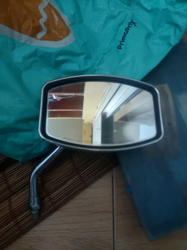 Espejo moto Daelim derecho