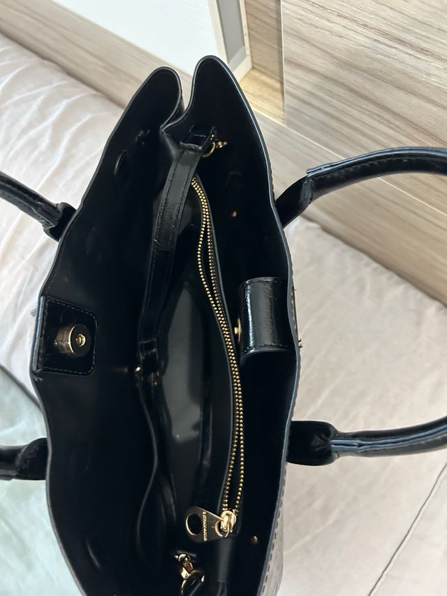 Bolso Negro Stradivarius