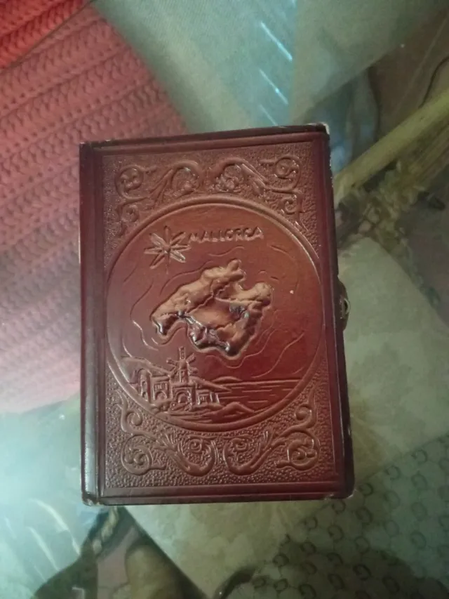 Hucha vintage in pelle Mallorca