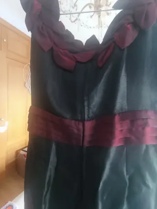 Vestido corto fiesta negro y granate