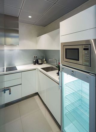 Oficina en venta en Puerto Banús en Marbella