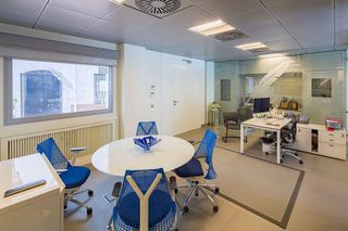 Oficina en venta en Puerto Banús en Marbella