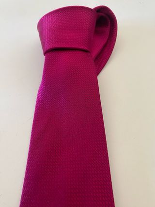 Corbata rosa/morada