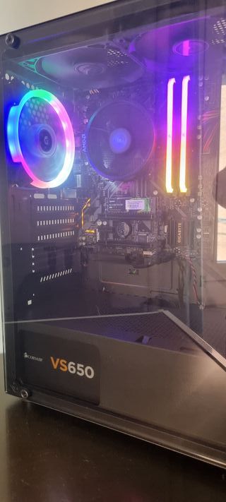 PC RYZEN 3 3200G-32GB RAM-SSD-HDD-VEGA 8 2GB-W 11