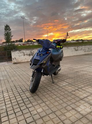 Beta Ark Scooter Azul