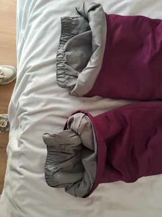 Pantalones de Nieve Morados. Talla 8.  128 cm