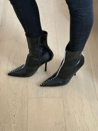 Botines Zara Talla 41 Negros Tachuelas