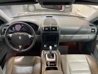 Porsche Cayenne -