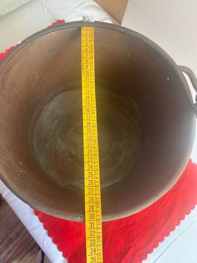 Antico paiolo in rame