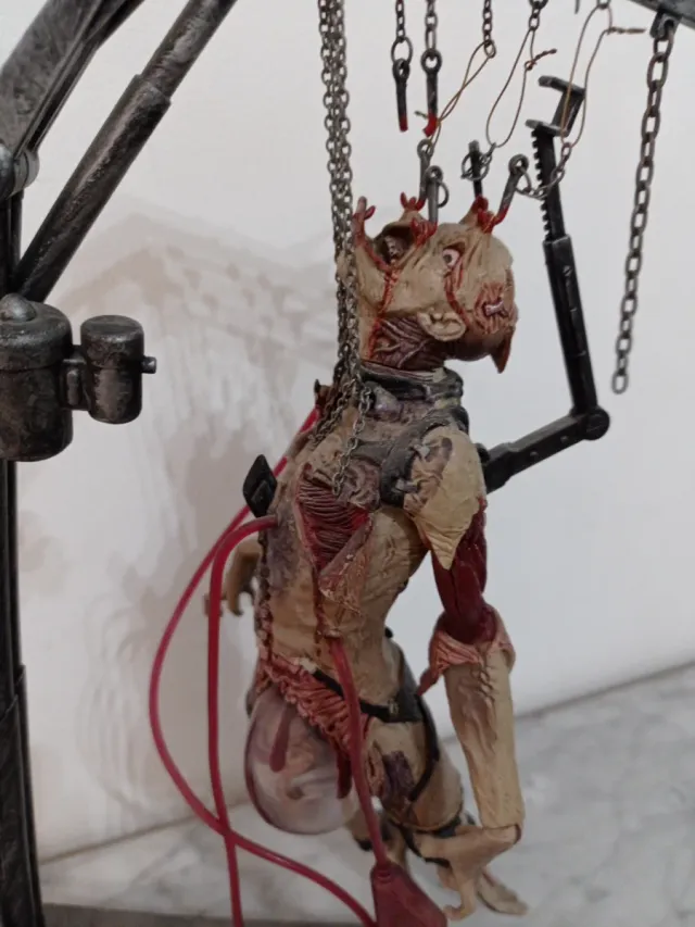 Figura Neca Monstruo