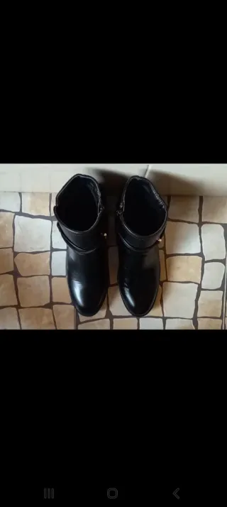 Botas pretas - Tamanho 36
