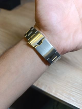 Reloj de Pulsera Negro y Plateado