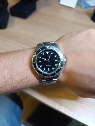 Reloj de Pulsera Negro y Plateado