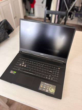 MSI Bravo 17 C7V Portátil Gaming