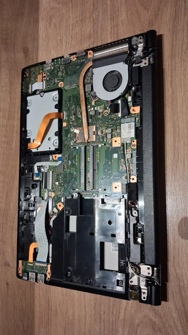 Toshiba Satellite Pro R50-EC32-132