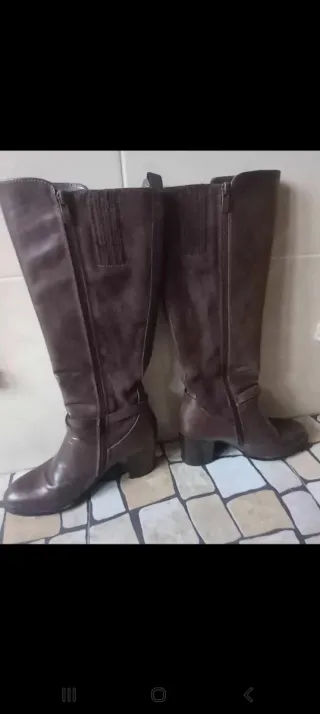 Botas castanhas salto alto - Tamanho 36