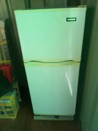 Frigorífico de gas Butsir