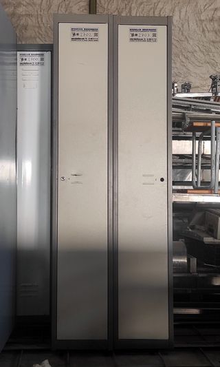 MÓDULOS DE 1 TAQUILLA DE METAL