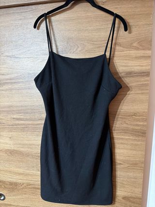 Vestido negro tirantes