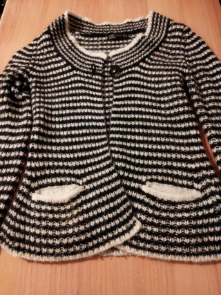 Rebeca de punto rayas blanco y negro