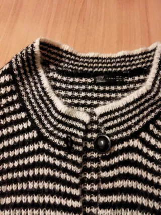 Rebeca de punto rayas blanco y negro