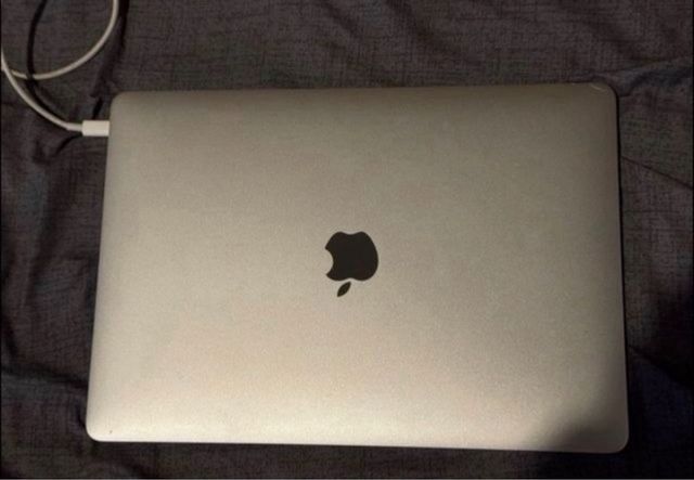 MacBook Pro 13" 15 2017