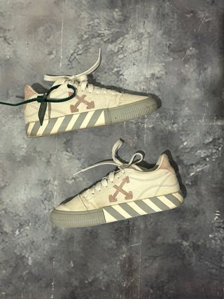 Scarpe Off-White Vulcanized Bianche Rosa