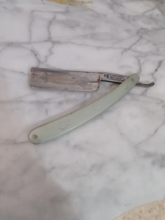 Antigua Navaja Filarmónica Doble Temple