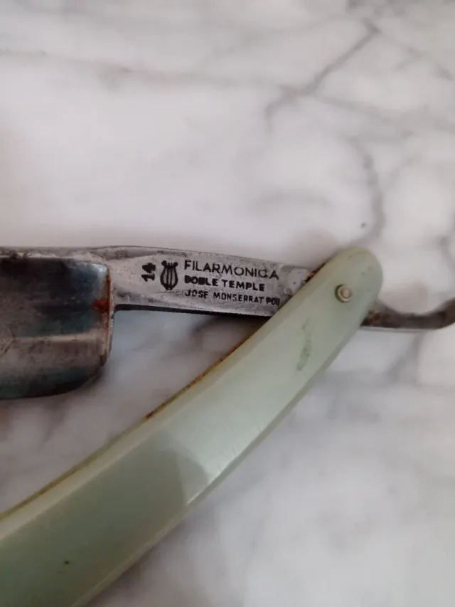 Antigua Navaja Filarmónica Doble Temple