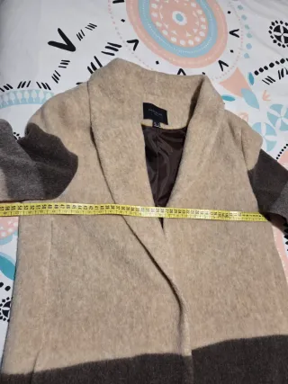 Abrigo Cortefiel lana beige y marrón